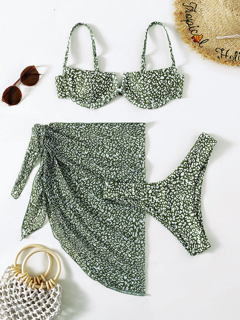 Leonore - Animal-Print mit Sarong-Bikini-Set