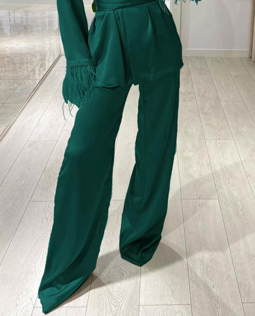 Laura Satin Suit - Elegant, stilvoll & seidig