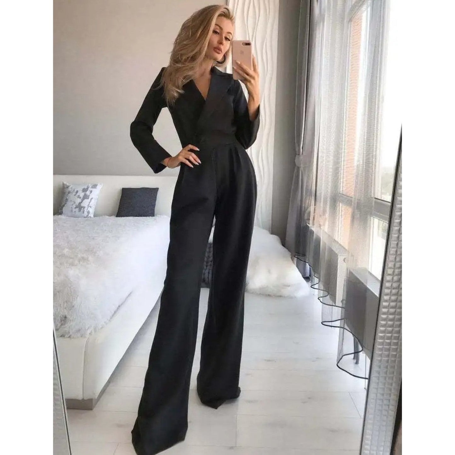 Clara - Eleganter Jumpsuit mit hohem Kragen