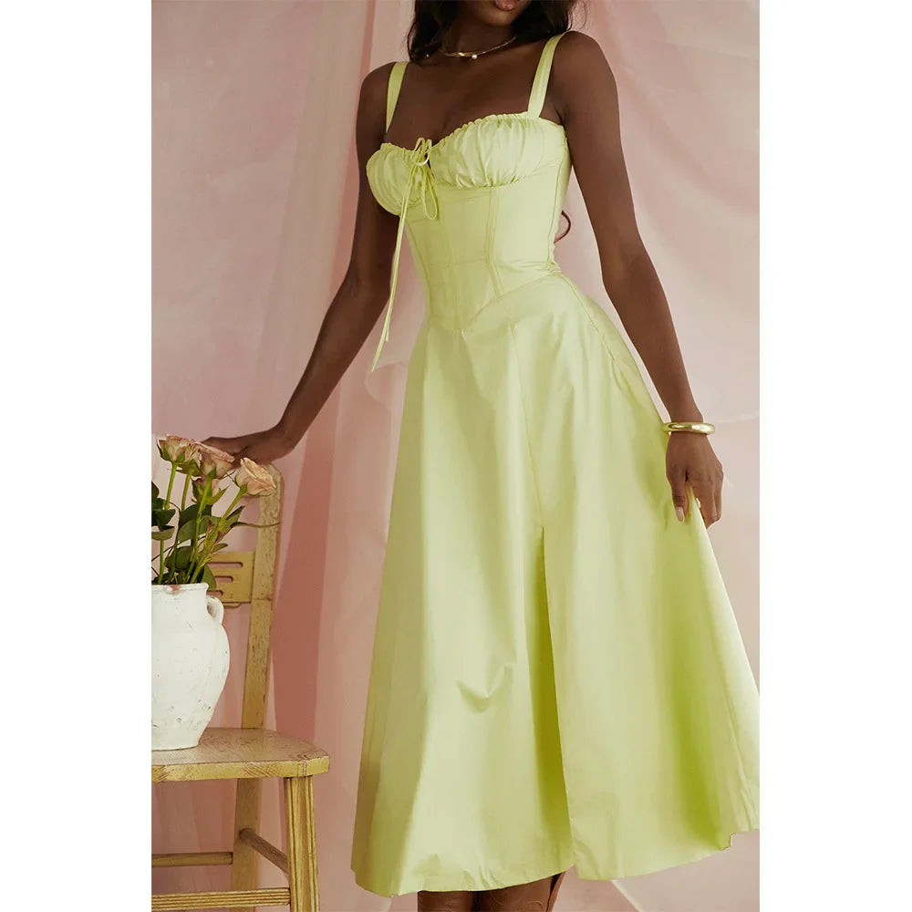 Magdalena - Elegantes Blumenkleid mit geformter Taille