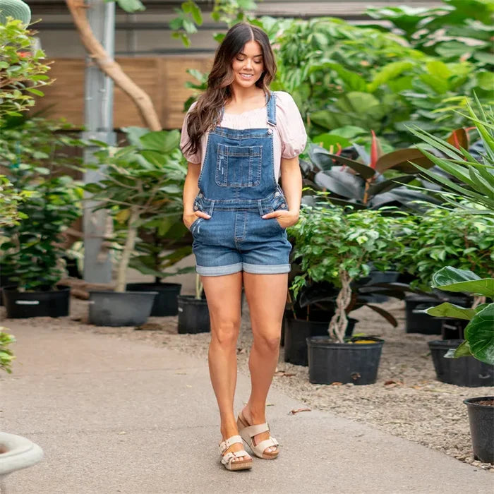 Alissa's Urbaner Komfort Denim-Jumper-Shorts