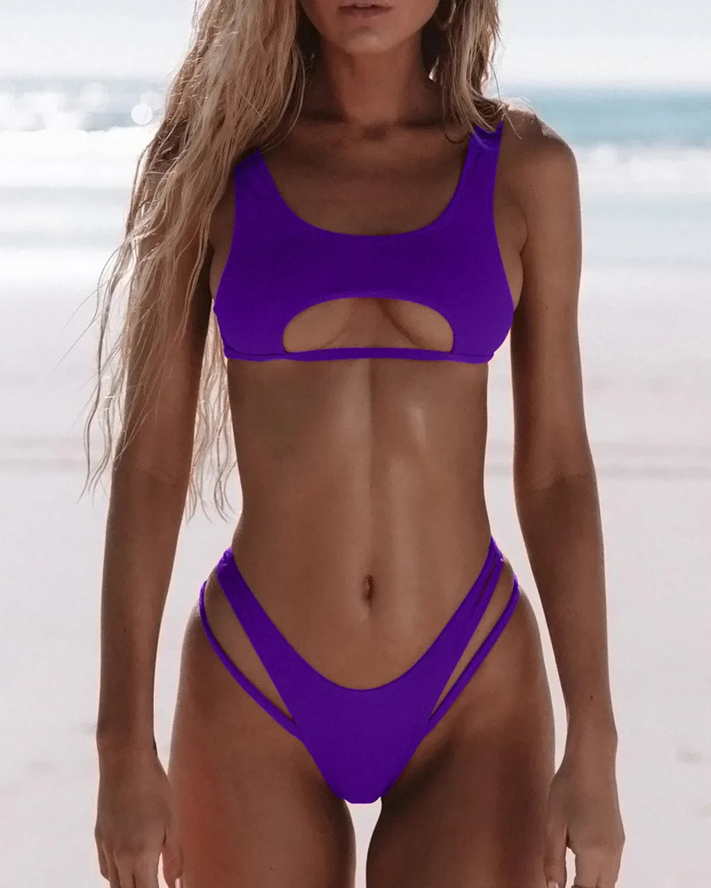 Mona - Sexy und stilvoll Cut-out Bikini