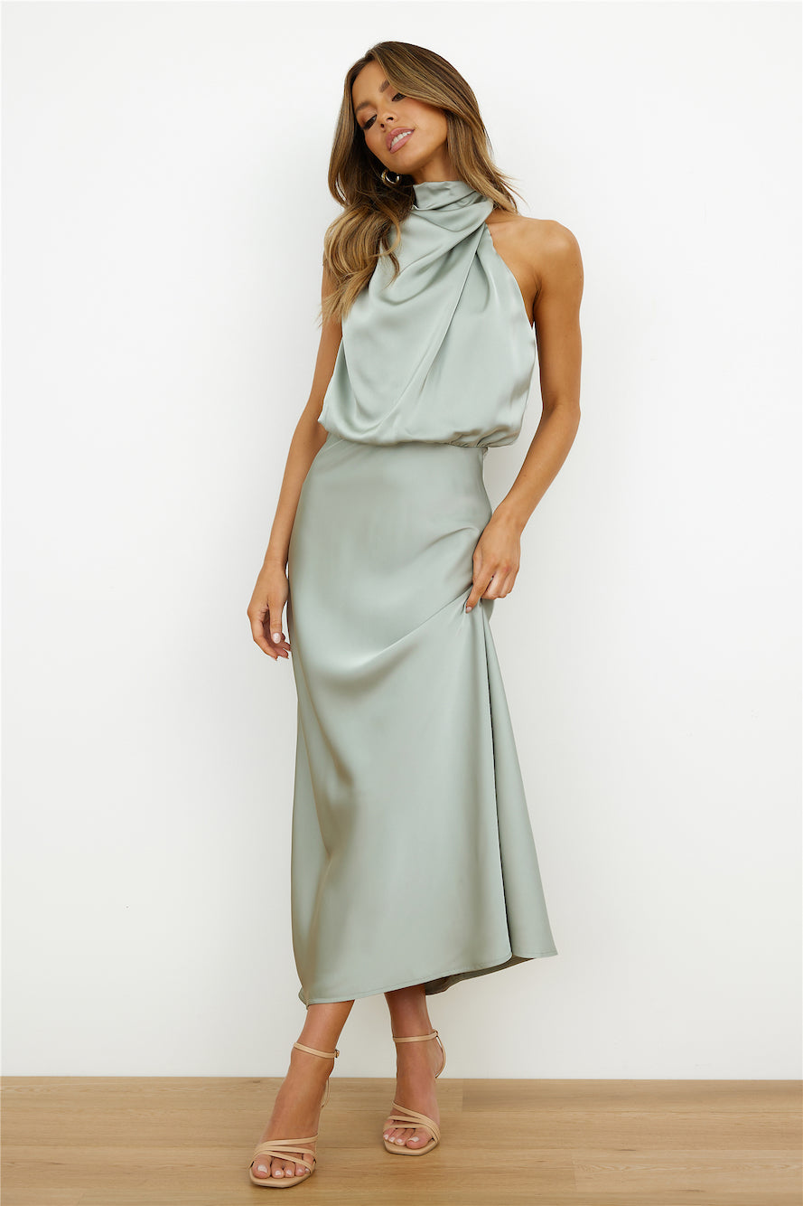 Claudia - Elegantes Midikleid mit asymmetrischem Rundhalsausschnitt